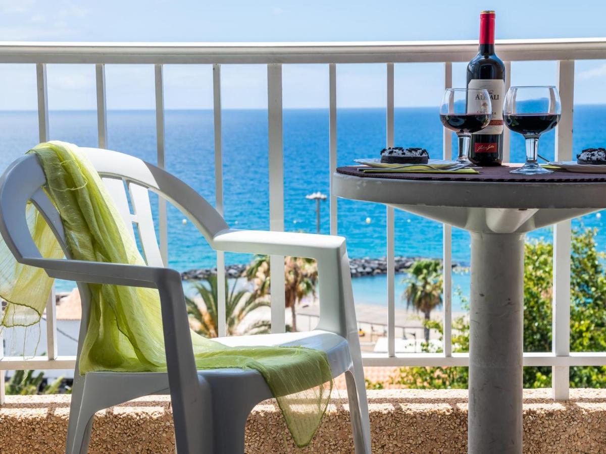 Appartamento 1 1 Beautiful Seafront With Balcony And Wifi Los Cristianos  Esterno foto