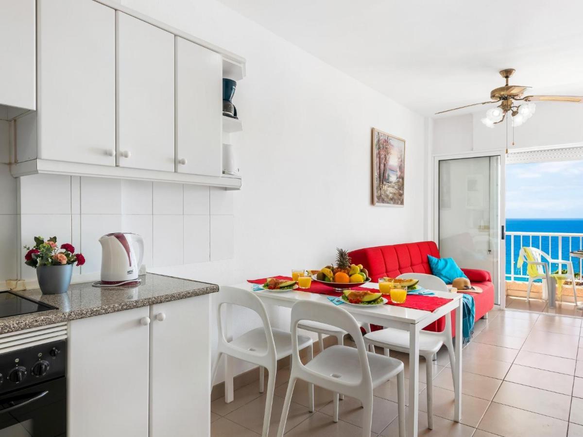 Appartamento 1 1 Beautiful Seafront With Balcony And Wifi Los Cristianos  Esterno foto
