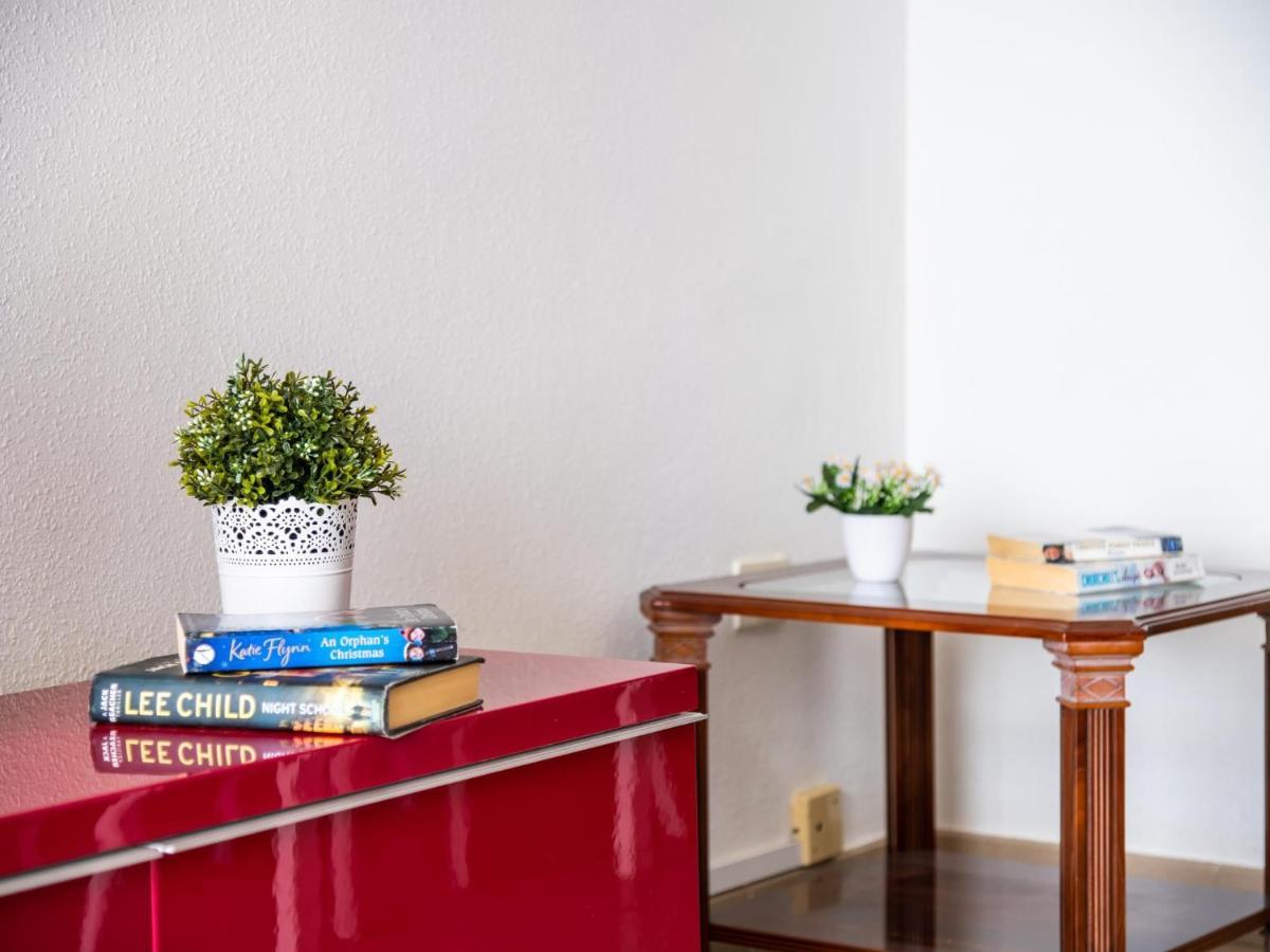 Appartamento 1 1 Beautiful Seafront With Balcony And Wifi Los Cristianos  Esterno foto