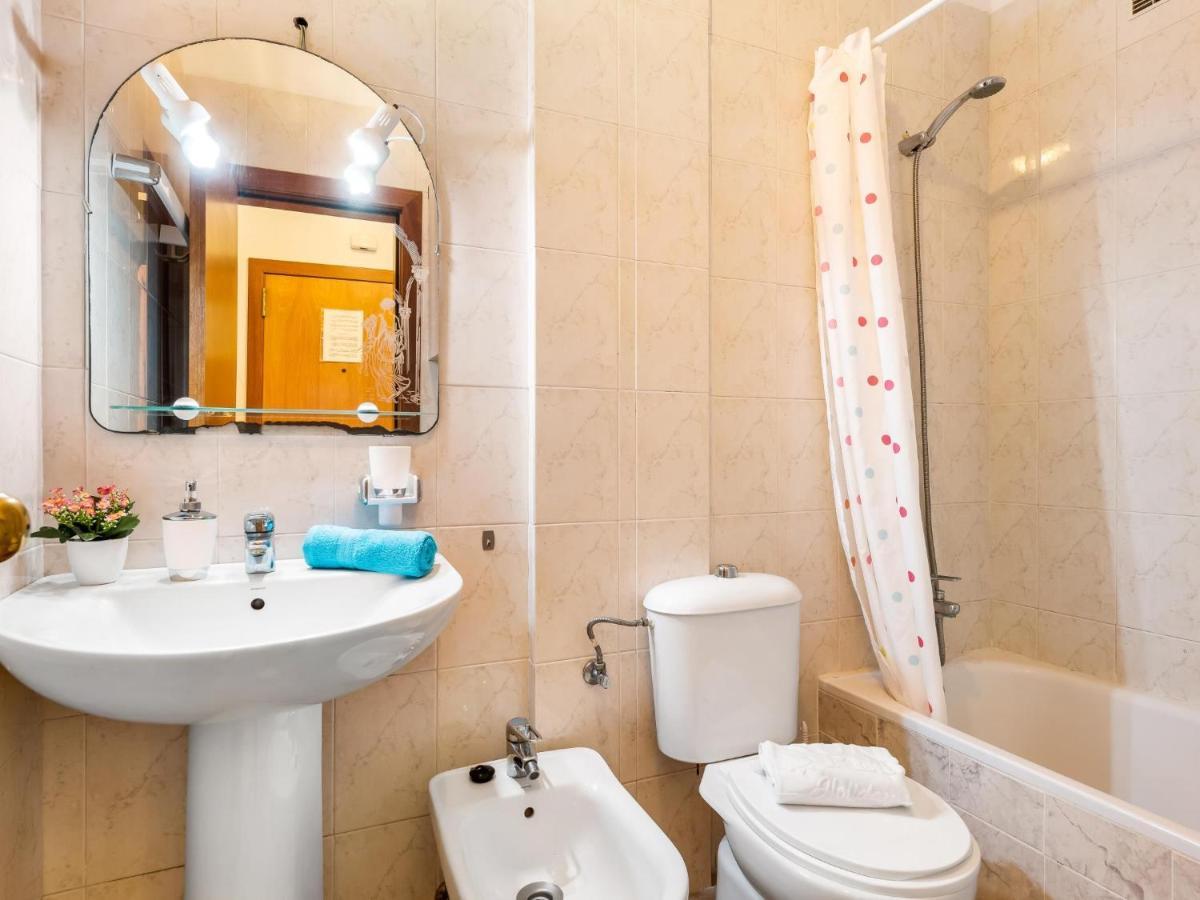 Appartamento 1 1 Beautiful Seafront With Balcony And Wifi Los Cristianos  Esterno foto
