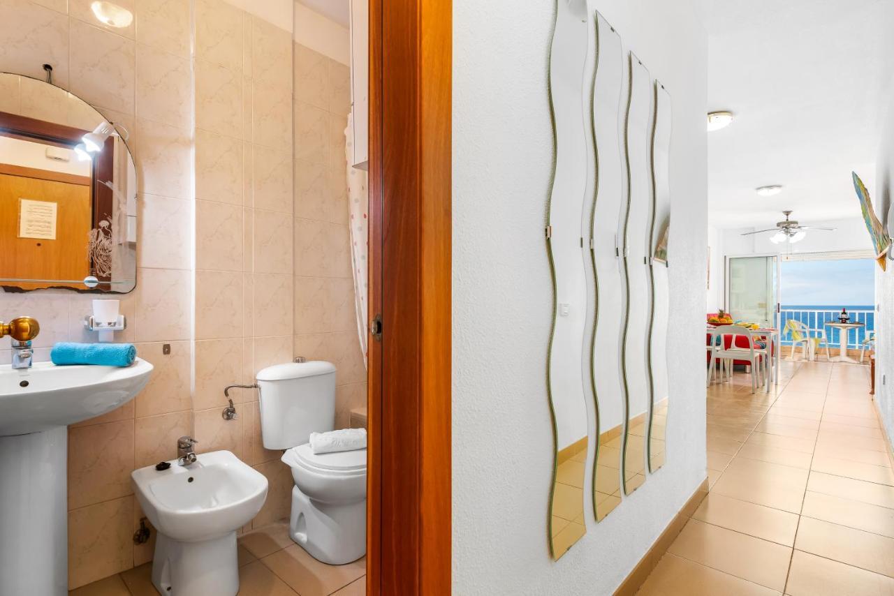 Appartamento 1 1 Beautiful Seafront With Balcony And Wifi Los Cristianos  Esterno foto